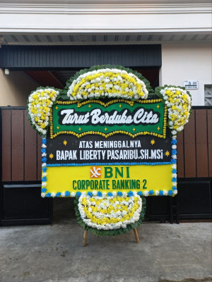 Papan Bunga Duka di Semoyang