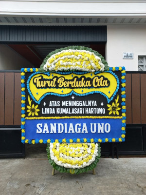 Papan Bunga Duka di Semoyang